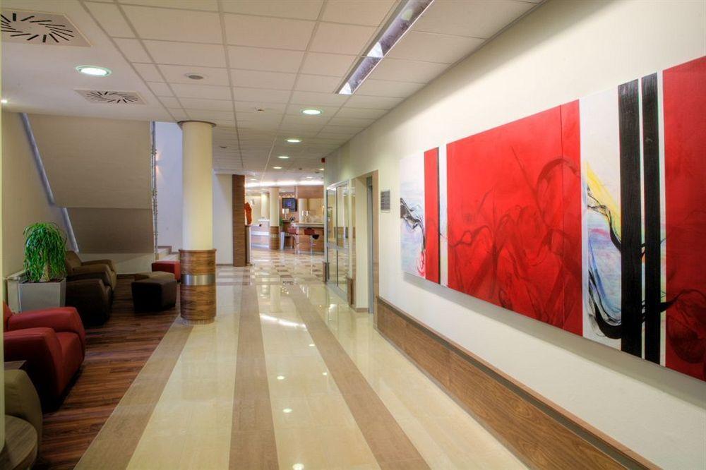 Hotel Famulus Győr Kültér fotó
