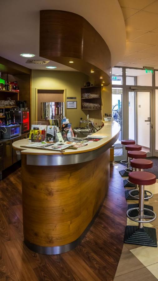 Hotel Famulus Győr Kültér fotó