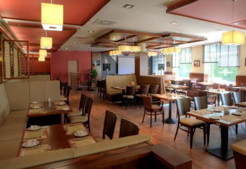 Hotel Famulus Győr Kültér fotó