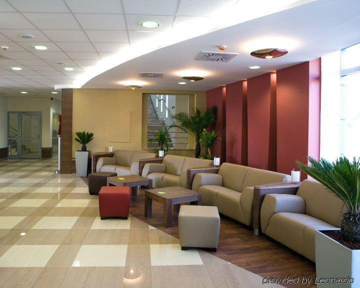 Hotel Famulus Győr Beltér fotó